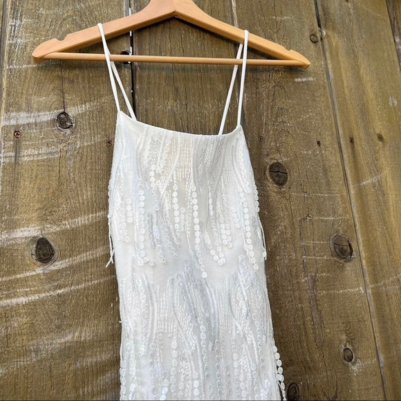 White Fringe Lace-Up Backless Mini Dress 🌿 - Picture 6 of 10